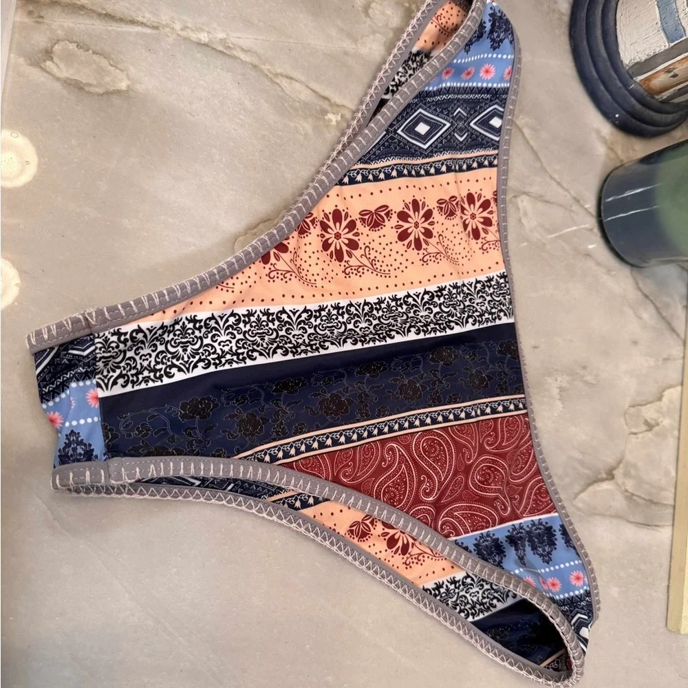 Colorful Patterned Bikini Set strapless LARGE